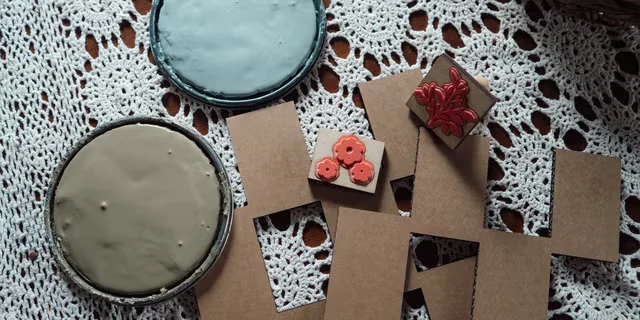Этот DIY метод за $4 заменяет дорогие обои в самых стильных домах
