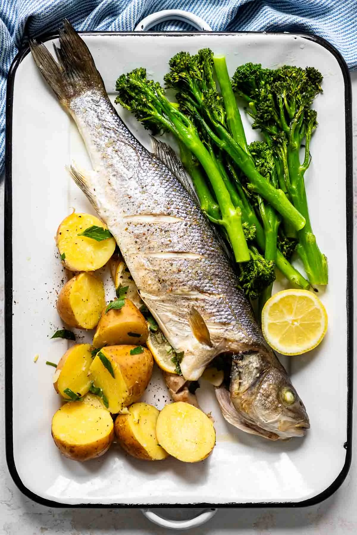 Запечённый волкобой: простое и вкусное блюдо