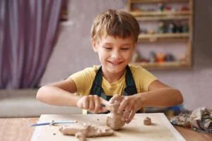 Творчество в домашних условиях: как заниматься лепкой из глины